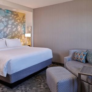 King Room Mobility or hearing accessible